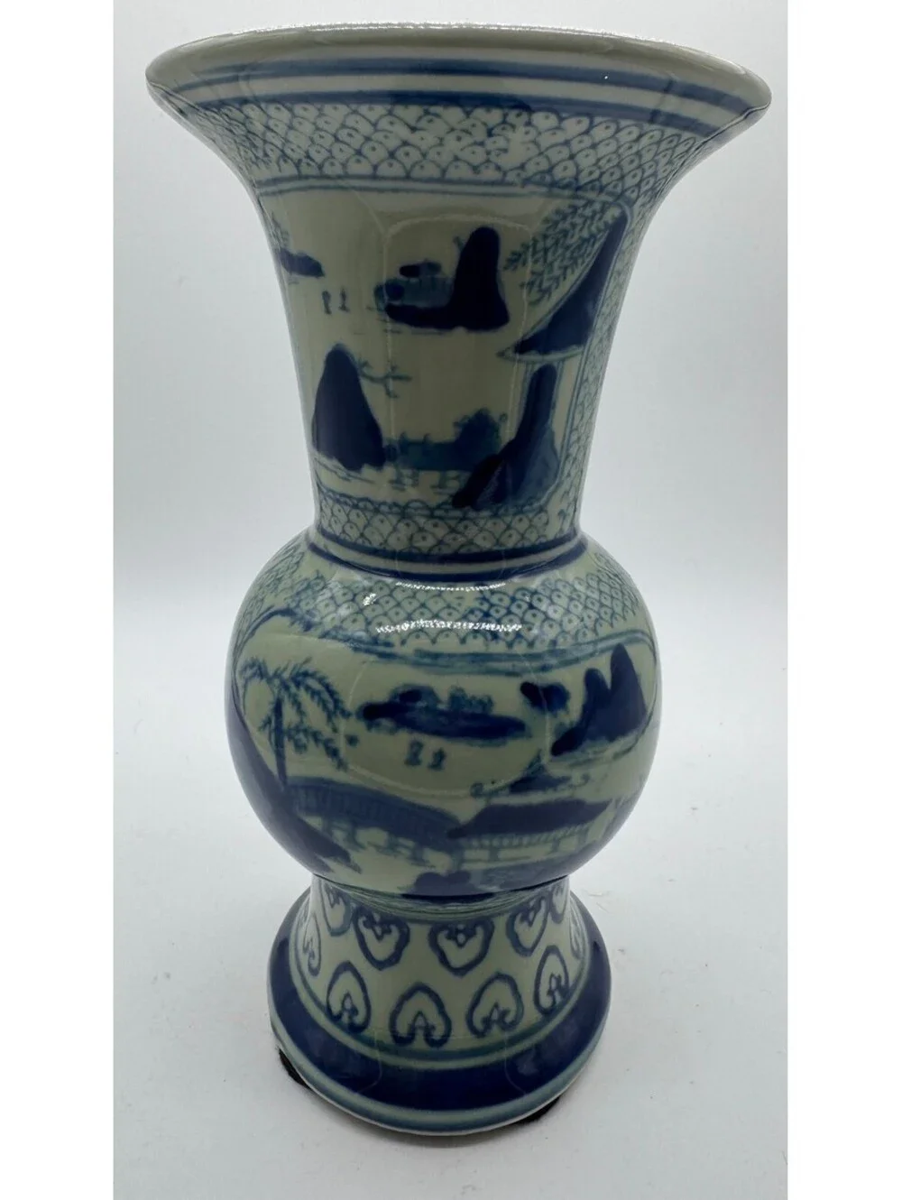 Vintage Chinese Blue White Porcelain Landscape Vase Chinoiserie 10.5